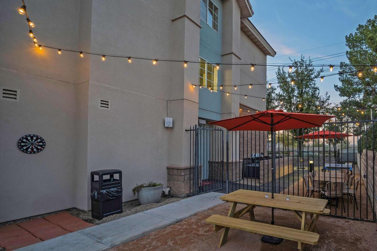 La Quinta Inn & Suites By Wyndham Tempe University, Phoenix מראה חיצוני תמונה