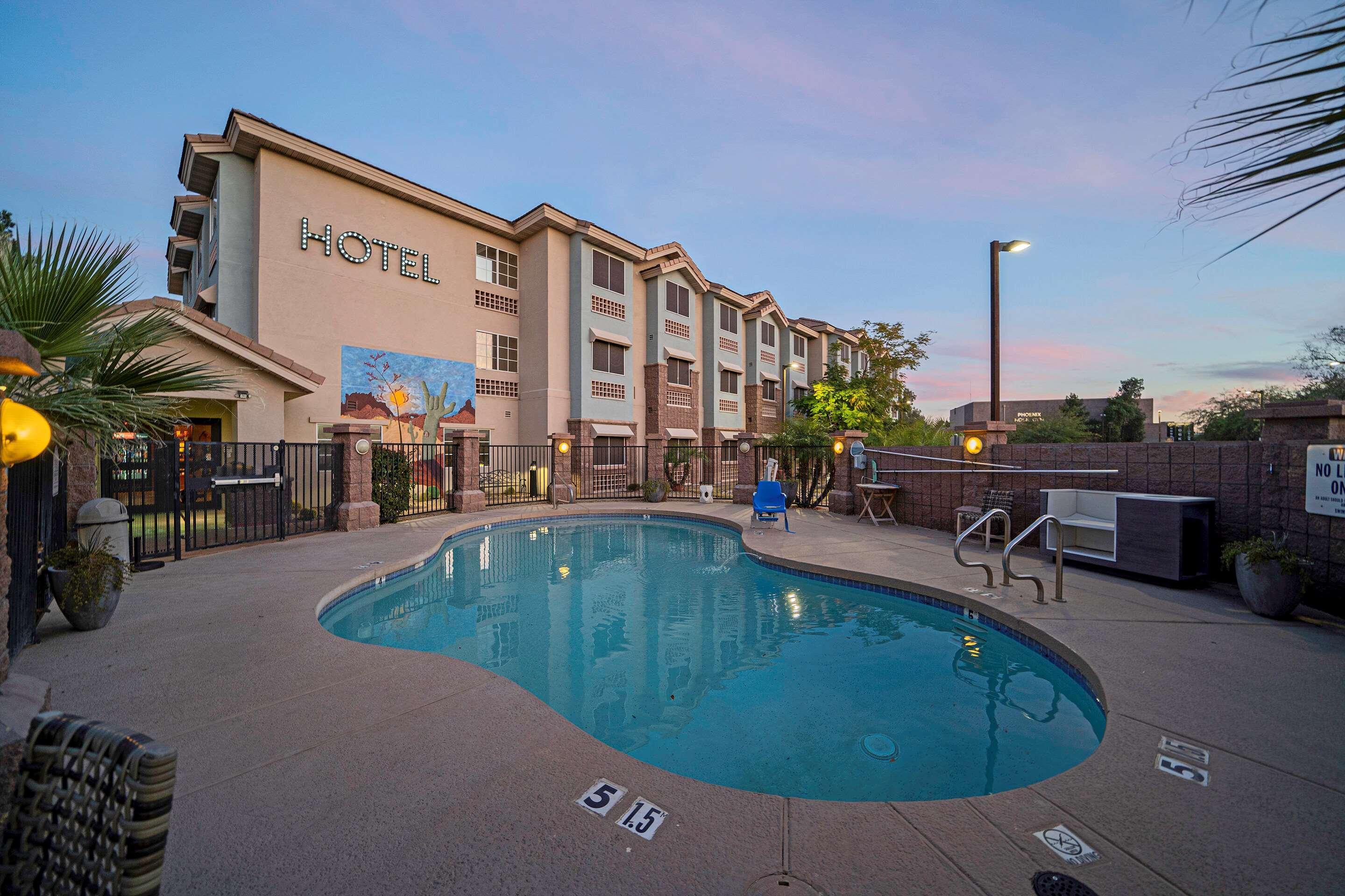 La Quinta Inn & Suites By Wyndham Tempe University, Phoenix מראה חיצוני תמונה