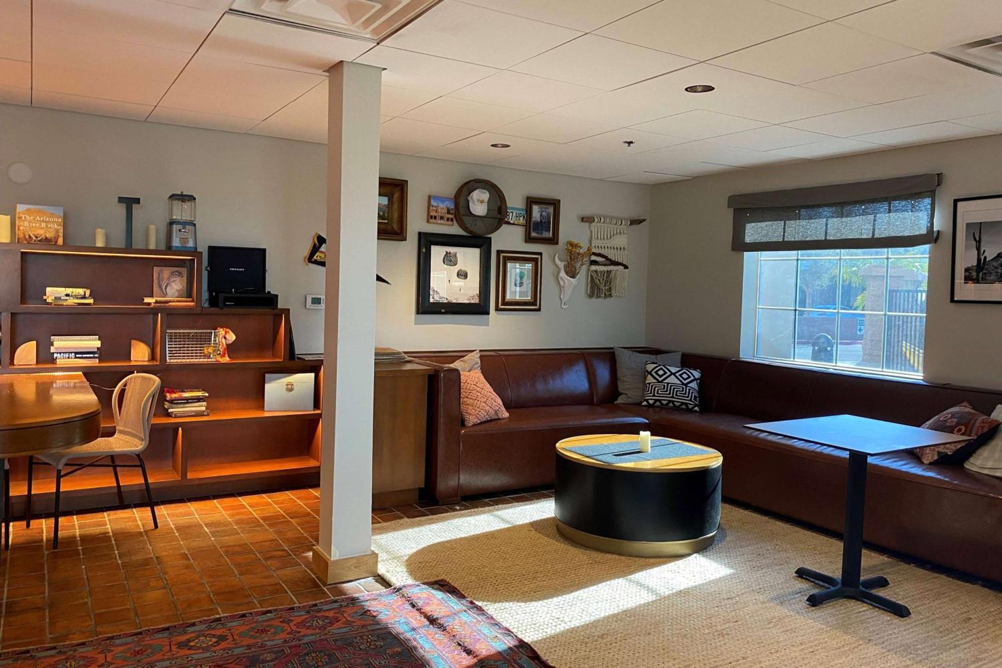 La Quinta Inn & Suites By Wyndham Tempe University, Phoenix מראה חיצוני תמונה